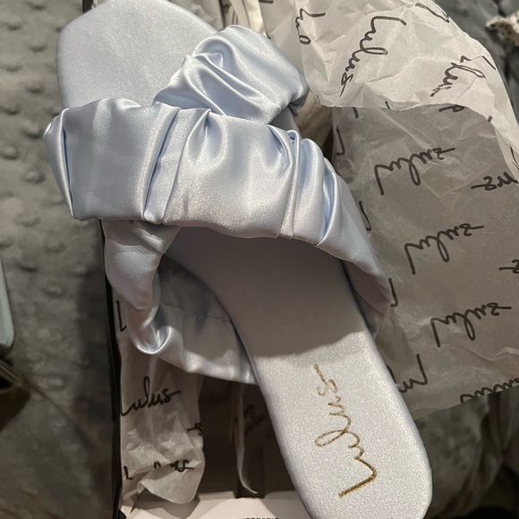 Blue Sandals - Picture 4 of 9